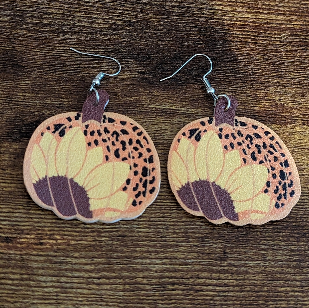 3 for $6 Item: Faux Leather Sunflower & Pumpkin Earrings NEW!